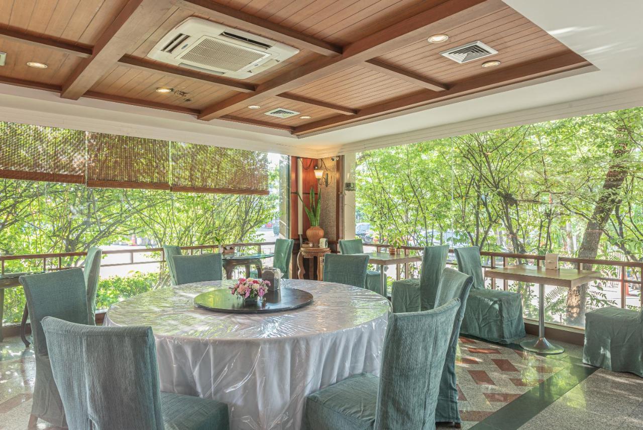 Nonthaburi Palace Hotel Exterior photo