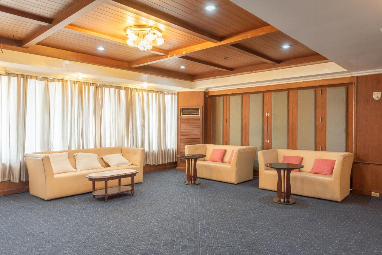 Nonthaburi Palace Hotel Exterior photo